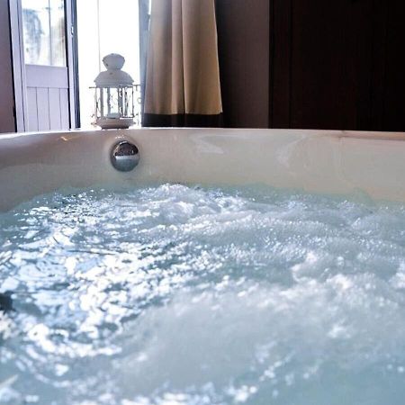 Wineexperience- Wine&Jacuzzi Suite Lecce Luaran gambar