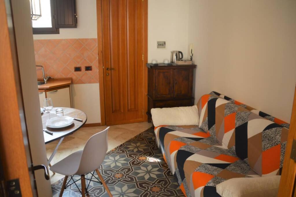 Wineexperience- Wine&Jacuzzi Suite Lecce Luaran gambar
