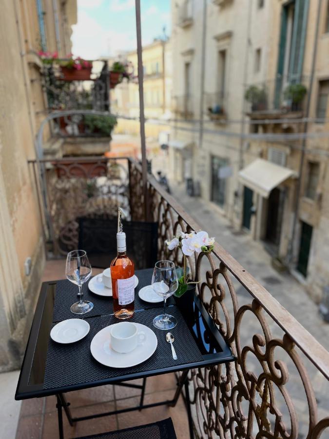 Wineexperience- Wine&Jacuzzi Suite Lecce Luaran gambar