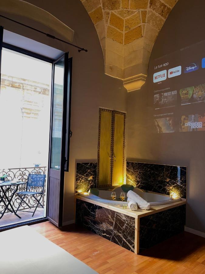 Wineexperience- Wine&Jacuzzi Suite Lecce Luaran gambar
