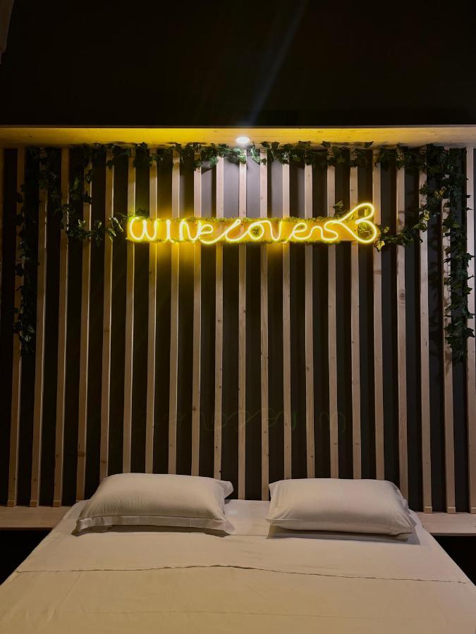 Wineexperience- Wine&Jacuzzi Suite Lecce Luaran gambar